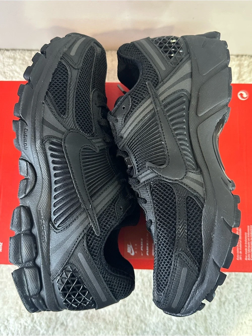 Nike Air Zoom Vomero 5